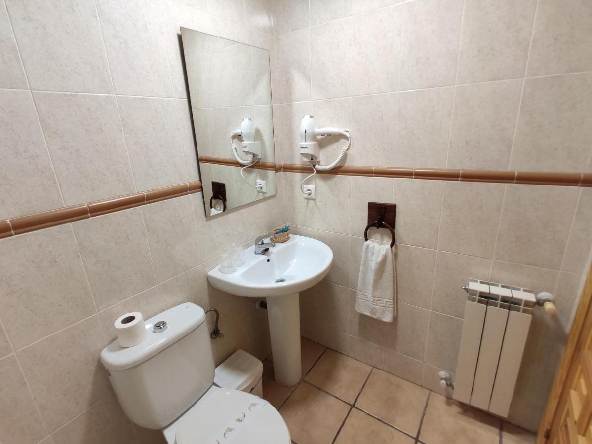 Royuela Hostal المظهر الخارجي الصورة